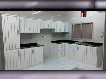 Kitchen Cabinets & Drawers - White  - Qatar