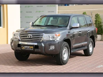 Toyota  Land Cruiser  VXR  2014  Automatic  360,000 Km  8 Cylinder  Four Wheel Drive (4WD)  SUV  Gray