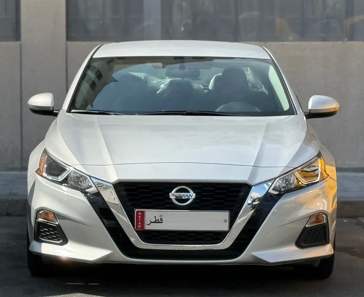  Nissan  Altima  2021  Automatic  36,000 Km  4 Cylinder  Front Wheel Drive (FWD)  Sedan  Silver  With Warranty