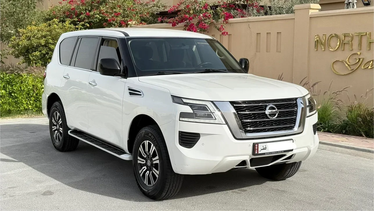 Nissan  Patrol  XE  2020  Automatic  120,000 Km  6 Cylinder  Four Wheel Drive (4WD)  SUV  White