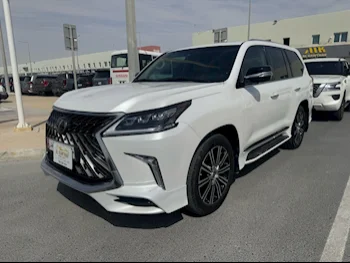 Lexus  LX  570 S  2018  Automatic  70,000 Km  8 Cylinder  Four Wheel Drive (4WD)  SUV  White