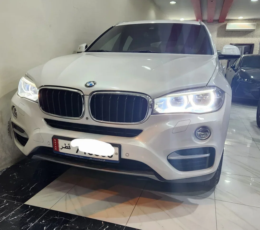 BMW  X-Series  X6  2017  Automatic  71,000 Km  6 Cylinder  Four Wheel Drive (4WD)  SUV  White