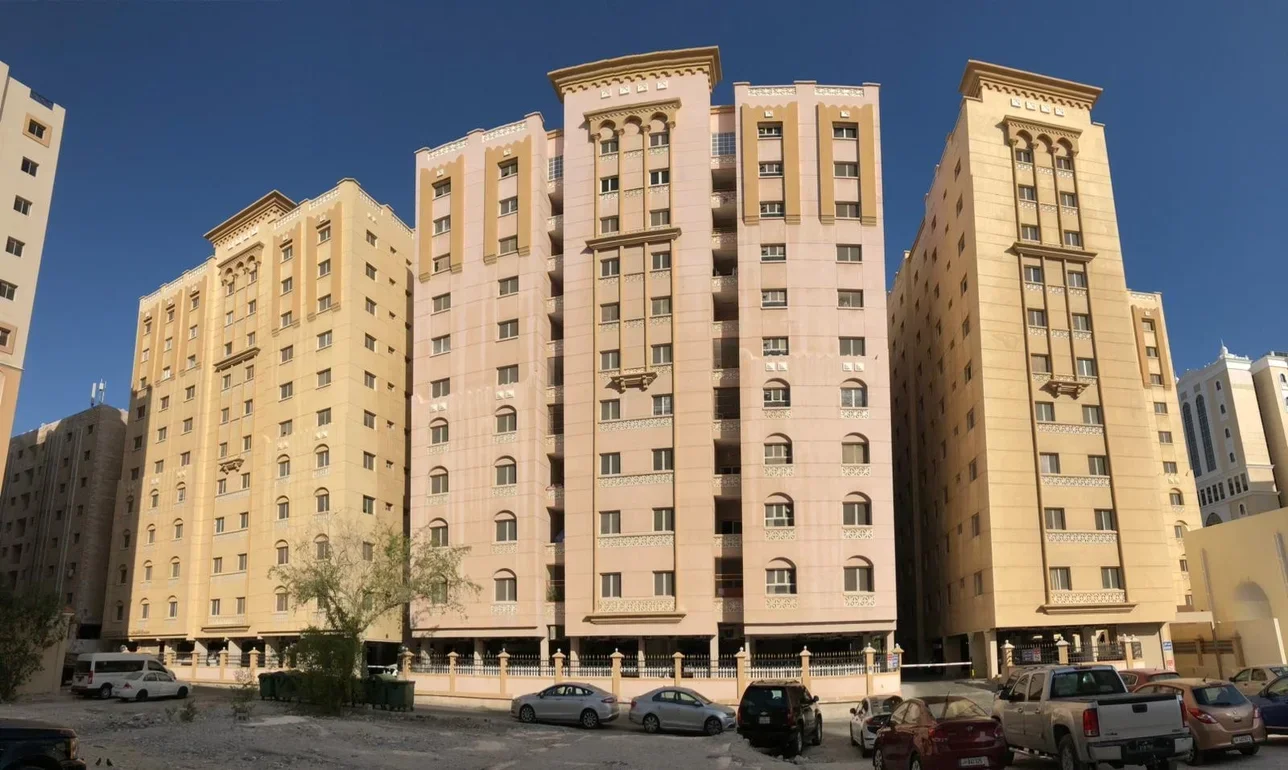 2 Bedrooms  Apartment  in Doha -  Fereej Abdul Aziz  Not Furnished