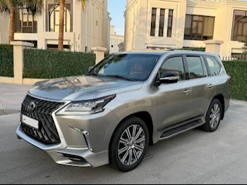 Lexus  LX  570 S  2017  Automatic  182,000 Km  8 Cylinder  Four Wheel Drive (4WD)  SUV  Sonic Titanium