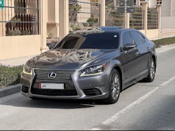 لكزس  ال اس  460 L  2015  اوتوماتيك  133,000 كم  8 سلندر  دفع خلفي  سيدان  رمادي