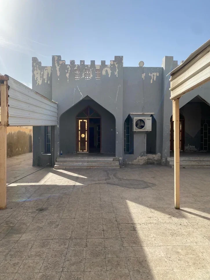 Family Residential  - Not Furnished  - Al Rayyan  - Muaither  - 4 Bedrooms