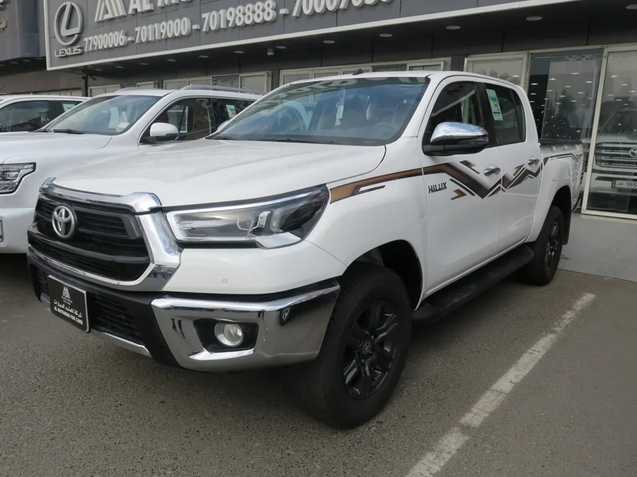 Toyota  Hilux  2024  Manual  0 Km  4 Cylinder  Four Wheel Drive (4WD)  Pick Up  White  With Warranty