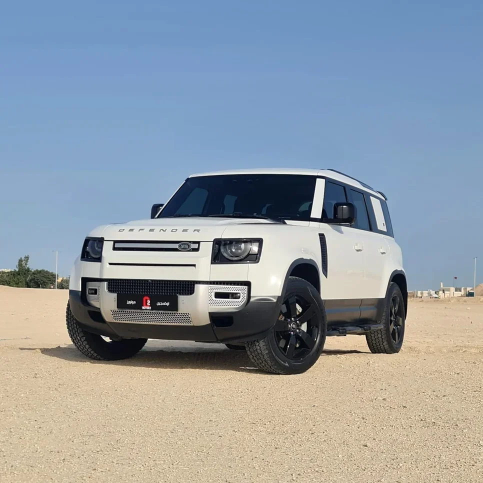 Land Rover  Defender  110 HSE  2022  Automatic  80,000 Km  6 Cylinder  Four Wheel Drive (4WD)  SUV  White  With Warranty