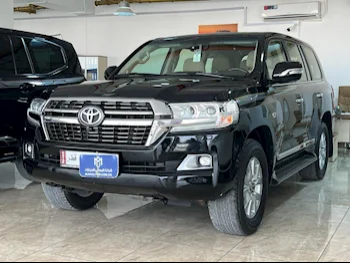 Toyota  Land Cruiser  VXR  2021  Automatic  150,000 Km  8 Cylinder  Four Wheel Drive (4WD)  SUV  Black