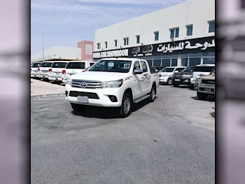 Toyota  Hilux  2025  Automatic  0 Km  4 Cylinder  Four Wheel Drive (4WD)  Pick Up  White  With Warranty