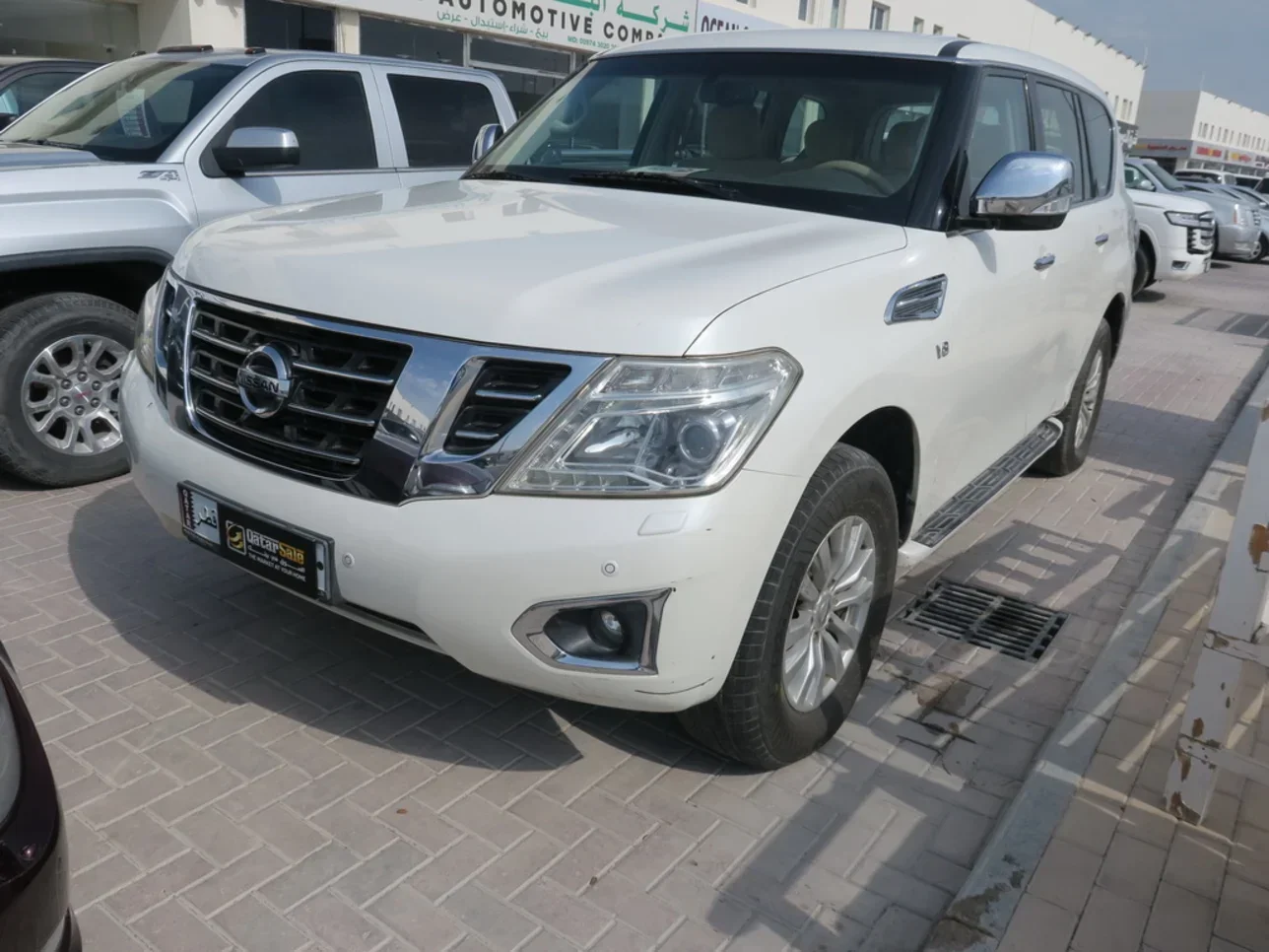 Nissan  Patrol  SE  2014  Automatic  227,000 Km  8 Cylinder  Four Wheel Drive (4WD)  SUV  White