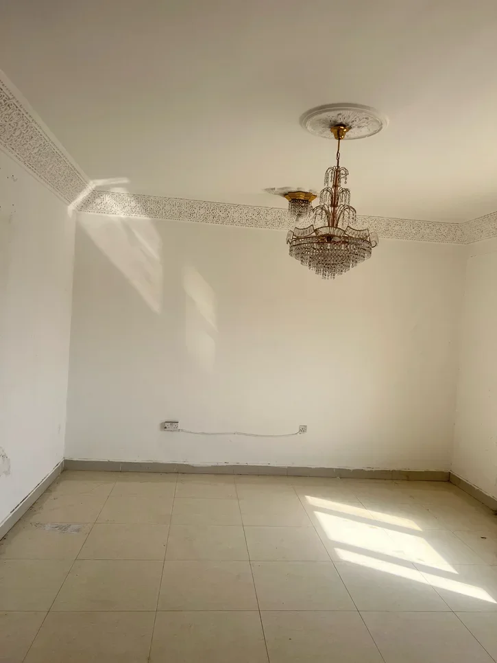 4 Bedrooms  Penthouse  For Rent  in Al Rayyan -  Bani Hajer  Not Furnished