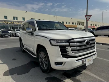 Toyota  Land Cruiser  VX Twin Turbo  2023  Automatic  40,000 Km  6 Cylinder  Four Wheel Drive (4WD)  SUV  White  With Warranty