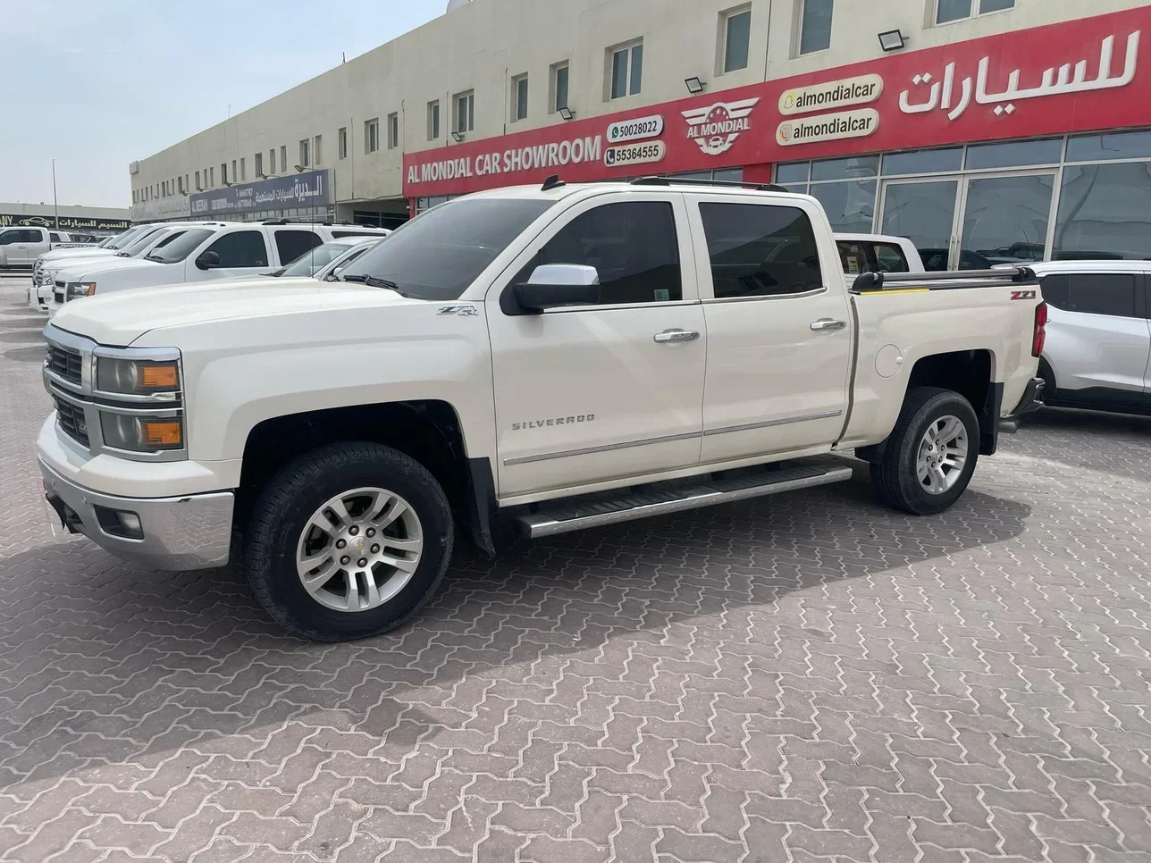 Chevrolet  Silverado  LTZ  2014  Automatic  239,000 Km  8 Cylinder  Four Wheel Drive (4WD)  Pick Up  White