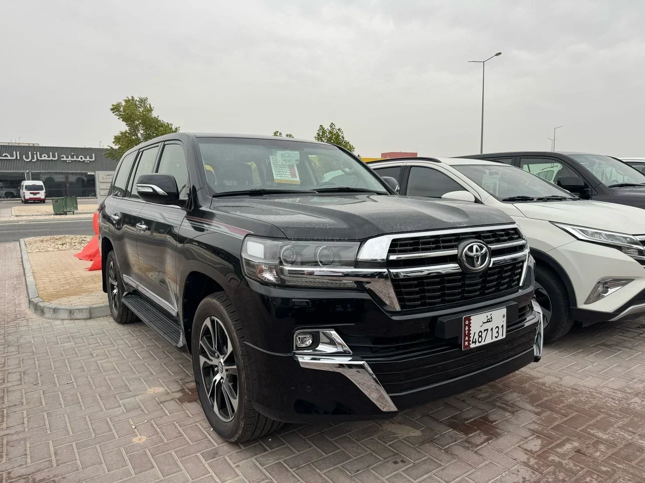 Toyota  Land Cruiser  GXR- Grand Touring  2021  Automatic  48,000 Km  8 Cylinder  Four Wheel Drive (4WD)  SUV  Black