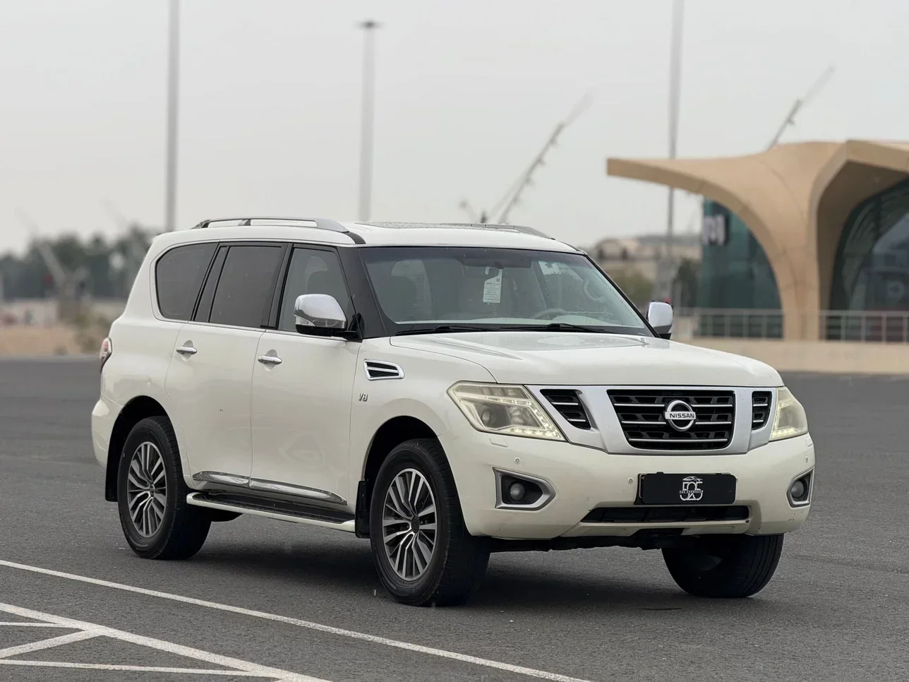 Nissan  Patrol  SE  2014  Automatic  365,000 Km  8 Cylinder  Four Wheel Drive (4WD)  SUV  White