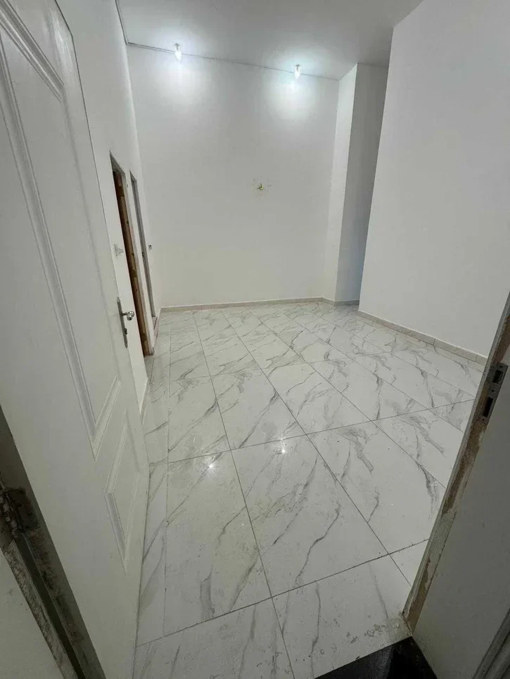 2 Bedrooms  Apartment  For Rent  in Al Rayyan -  Izghawa  Not Furnished