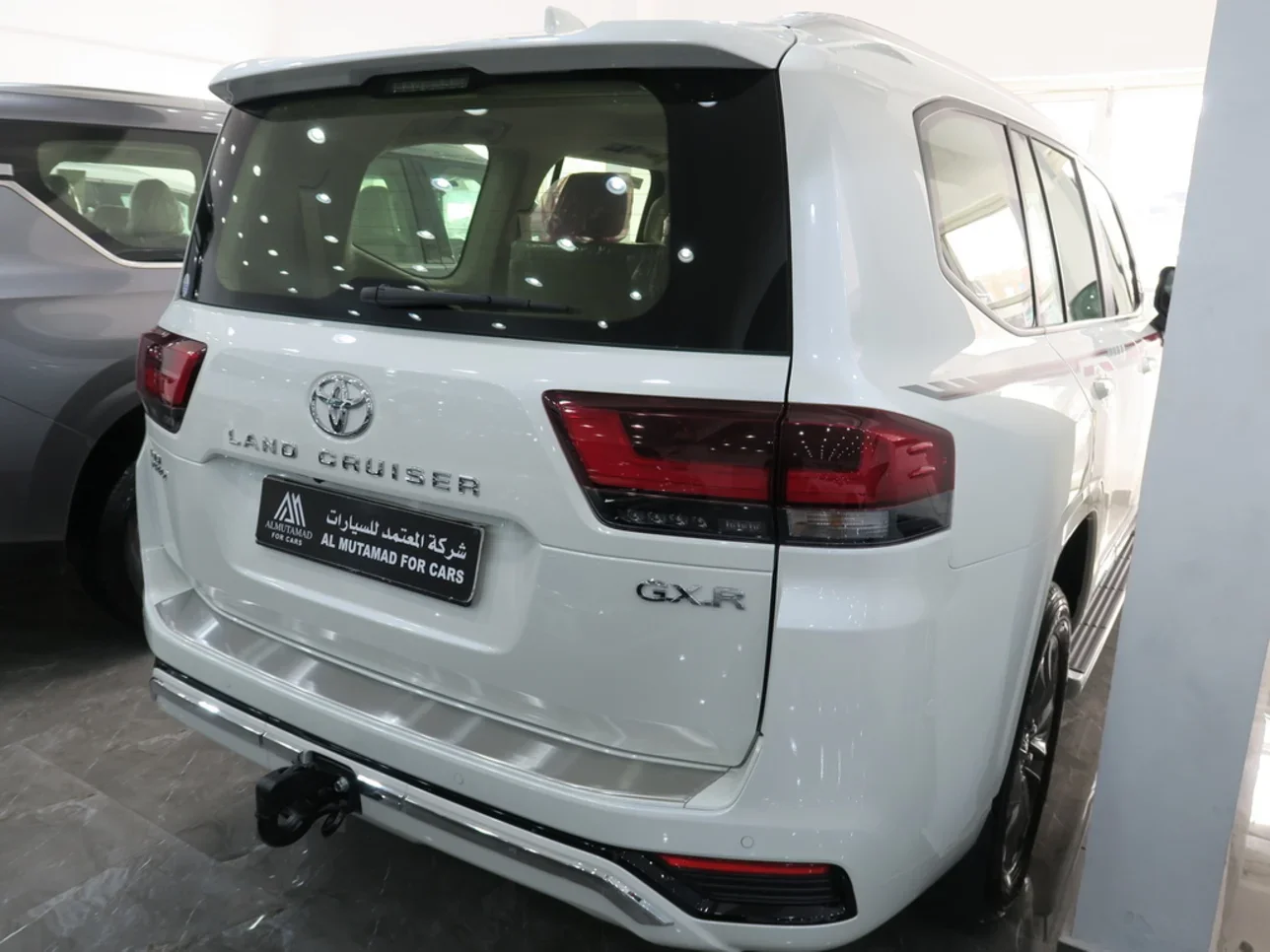 تويوتا  لاند كروزر  جي اكس ار توين توربو  2025  اوتوماتيك  0 كم  6 سلندر  دفع رباعي  اس يو في  أبيض  تحت الضمان