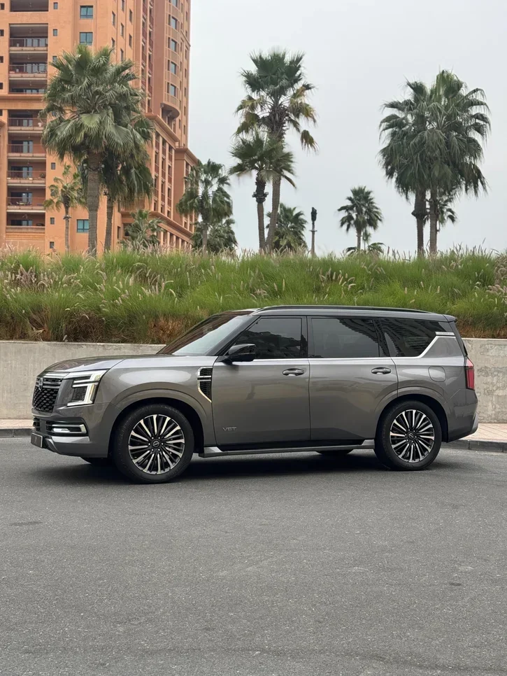 Nissan  Patrol  Platinum turbo  2025  Automatic  3,000 Km  6 Cylinder  Four Wheel Drive (4WD)  SUV  Gray  With Warranty