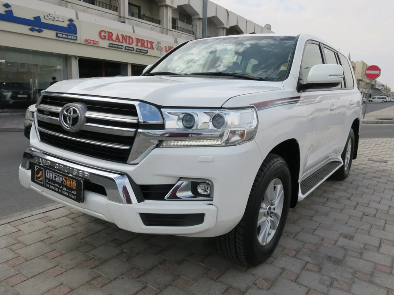 Toyota  Land Cruiser  GXR  2020  Automatic  100,000 Km  6 Cylinder  Four Wheel Drive (4WD)  SUV  White