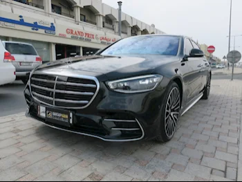 Mercedes-Benz  S-Class  580  2022  Automatic  11,000 Km  8 Cylinder  Rear Wheel Drive (RWD)  Sedan  Black  With Warranty