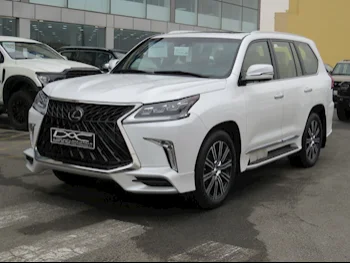 Lexus  LX  570 S  2020  Automatic  0 Km  8 Cylinder  Four Wheel Drive (4WD)  SUV  Pearl