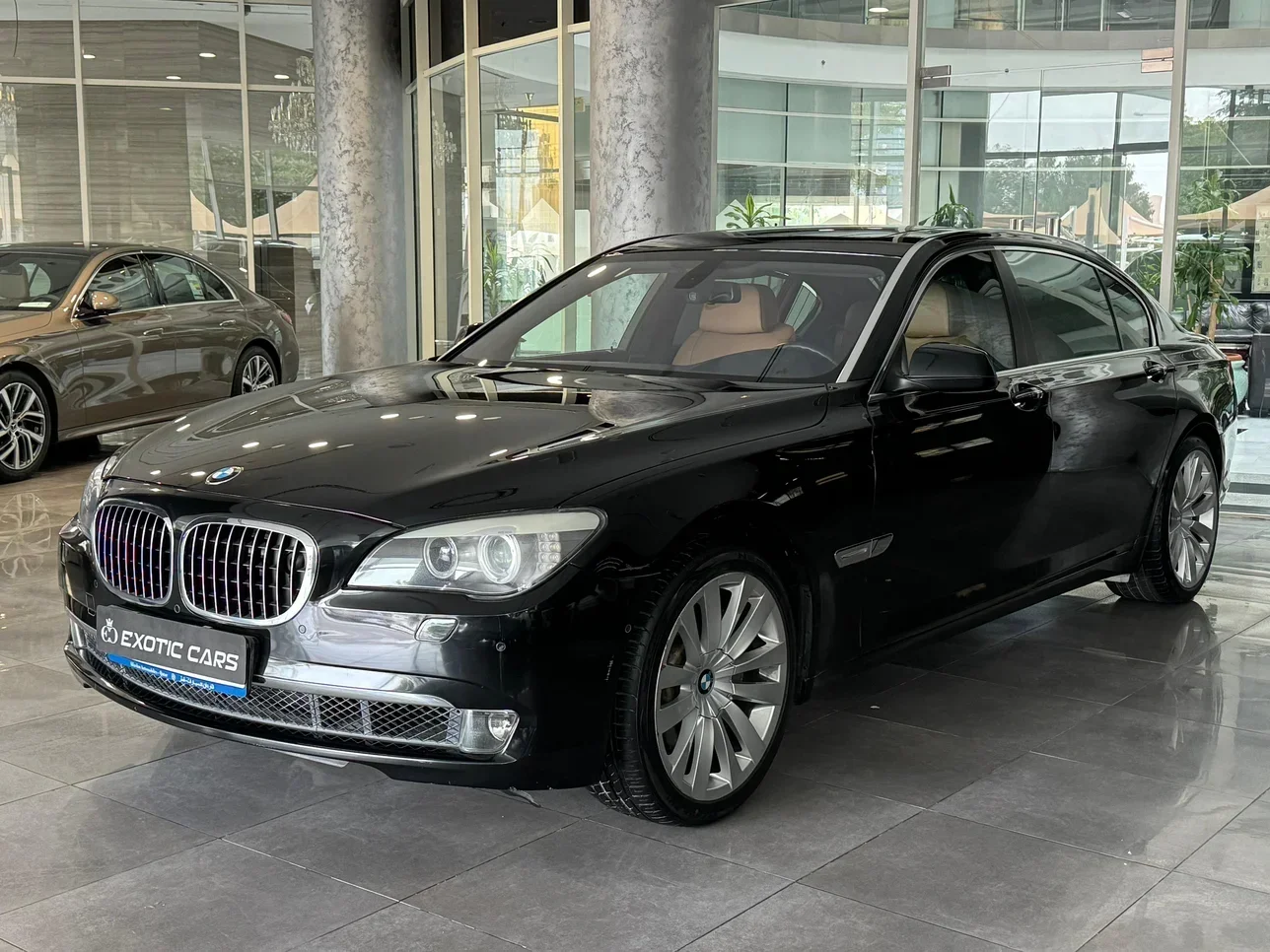 BMW  7-Series  750 Li  2012  Automatic  50,000 Km  8 Cylinder  Rear Wheel Drive (RWD)  Sedan  Black