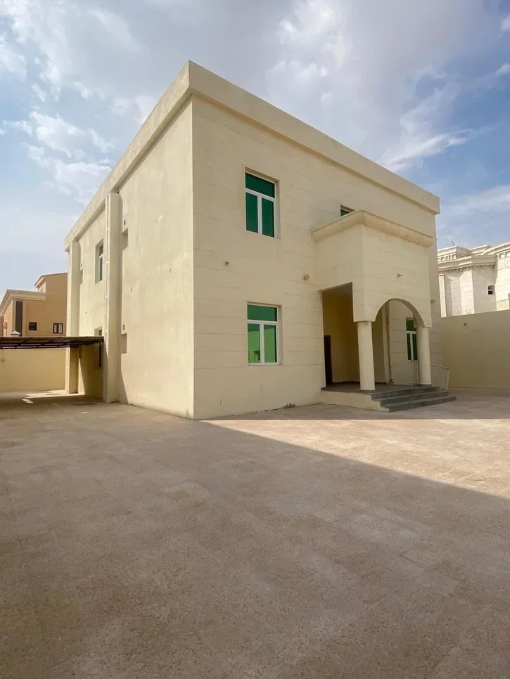 Family Residential  - Not Furnished  - Al Wakrah  - Al Wukair  - 8 Bedrooms