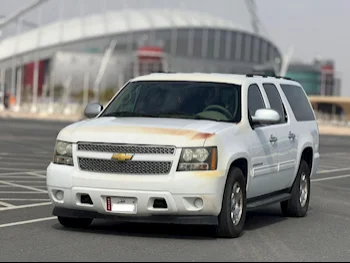 Chevrolet  Suburban  2013  Automatic  349,000 Km  8 Cylinder  Four Wheel Drive (4WD)  SUV  White