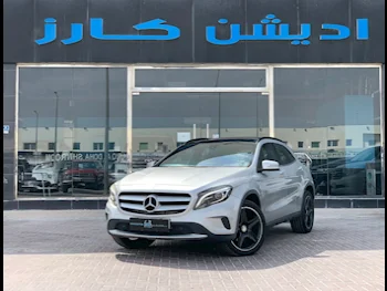 Mercedes-Benz  CLA  250  2017  Automatic  153,000 Km  4 Cylinder  Rear Wheel Drive (RWD)  Sedan  Silver