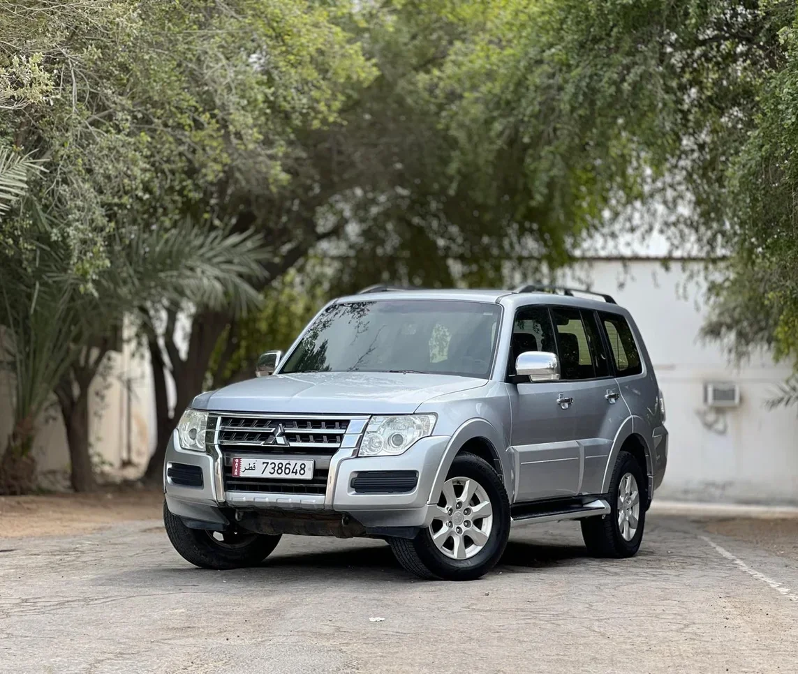 Mitsubishi  Pajero  3.5  2017  Automatic  161,800 Km  6 Cylinder  Four Wheel Drive (4WD)  SUV  Silver