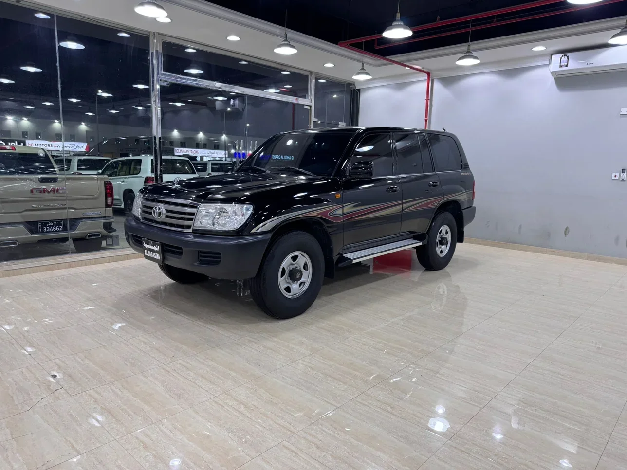 Toyota  Land Cruiser  GXR  2007  Manual  300,000 Km  6 Cylinder  Four Wheel Drive (4WD)  SUV  Black