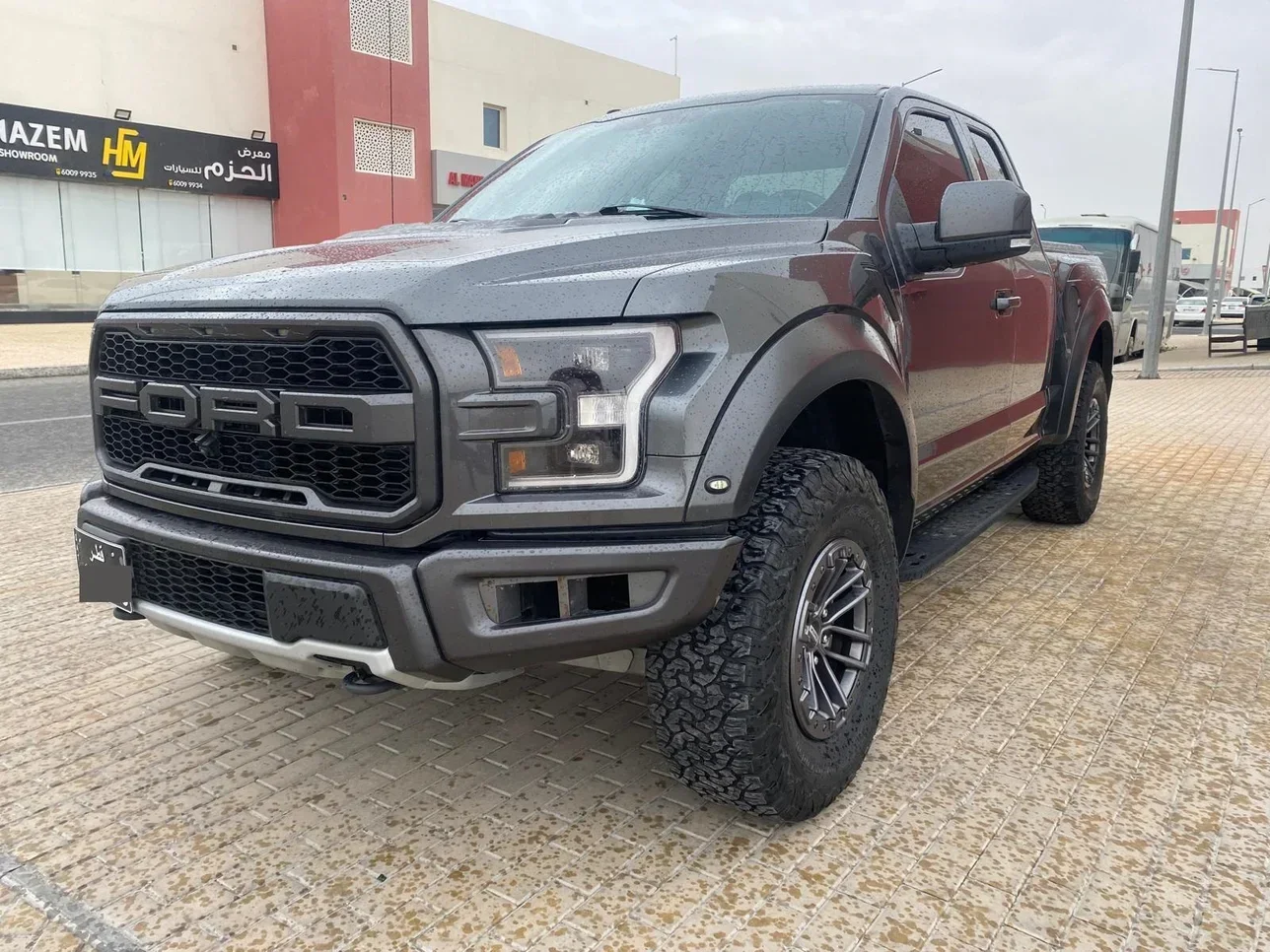 Ford  Raptor  2020  Automatic  98,000 Km  6 Cylinder  Four Wheel Drive (4WD)  Pick Up  Gray