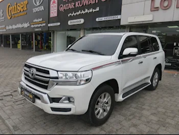  Toyota  Land Cruiser  GXR  2020  Automatic  284,000 Km  8 Cylinder  Four Wheel Drive (4WD)  SUV  White  With Warranty