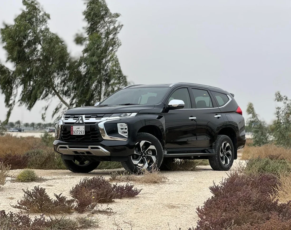 Mitsubishi  Pajero  Montero Sport  2024  Automatic  8,150 Km  6 Cylinder  Four Wheel Drive (4WD)  SUV  Black  With Warranty