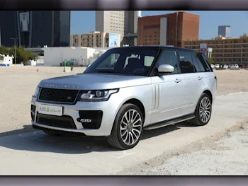 Land Rover  Range Rover  Vogue SE Super charged  2017  Automatic  137,400 Km  8 Cylinder  Four Wheel Drive (4WD)  SUV  Silver