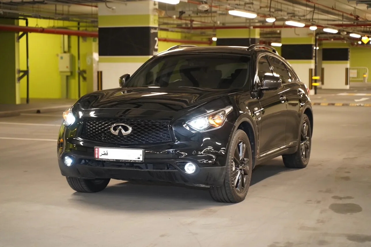 Infiniti  QX  70S  2012  Automatic  230,000 Km  8 Cylinder  All Wheel Drive (AWD)  SUV  Black