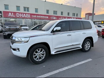 Toyota  Land Cruiser  GXR  2018  Automatic  248,000 Km  8 Cylinder  Four Wheel Drive (4WD)  SUV  White