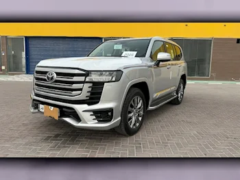 Toyota  Land Cruiser  GXR Twin Turbo  2025  Automatic  0 Km  6 Cylinder  Four Wheel Drive (4WD)  SUV  Silver  With Warranty