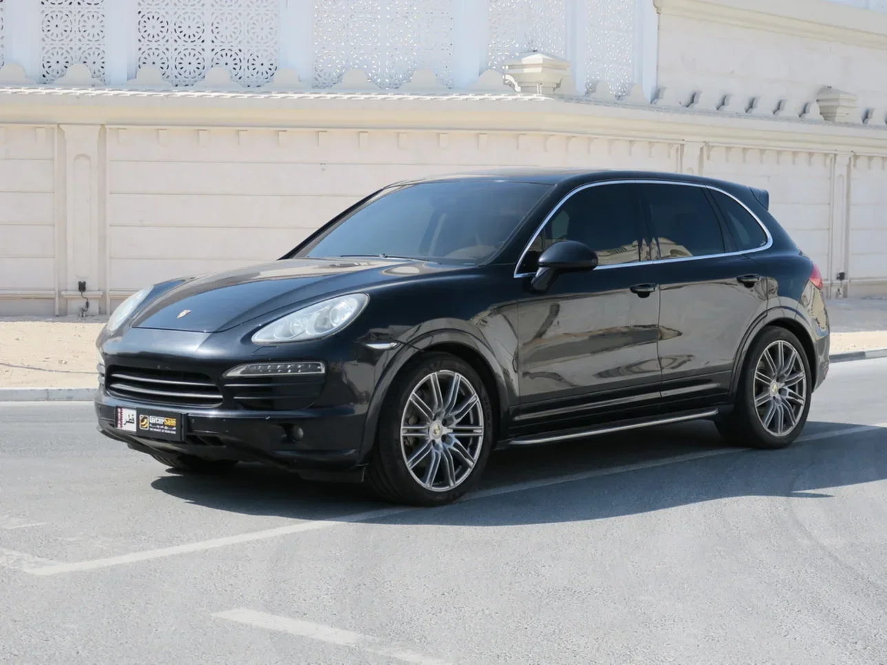 Porsche  Cayenne  S  2013  Automatic  173,000 Km  8 Cylinder  Four Wheel Drive (4WD)  SUV  Black