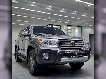 Toyota  Land Cruiser  GXR  2009  Automatic  382,000 Km  8 Cylinder  Four Wheel Drive (4WD)  SUV  Gray