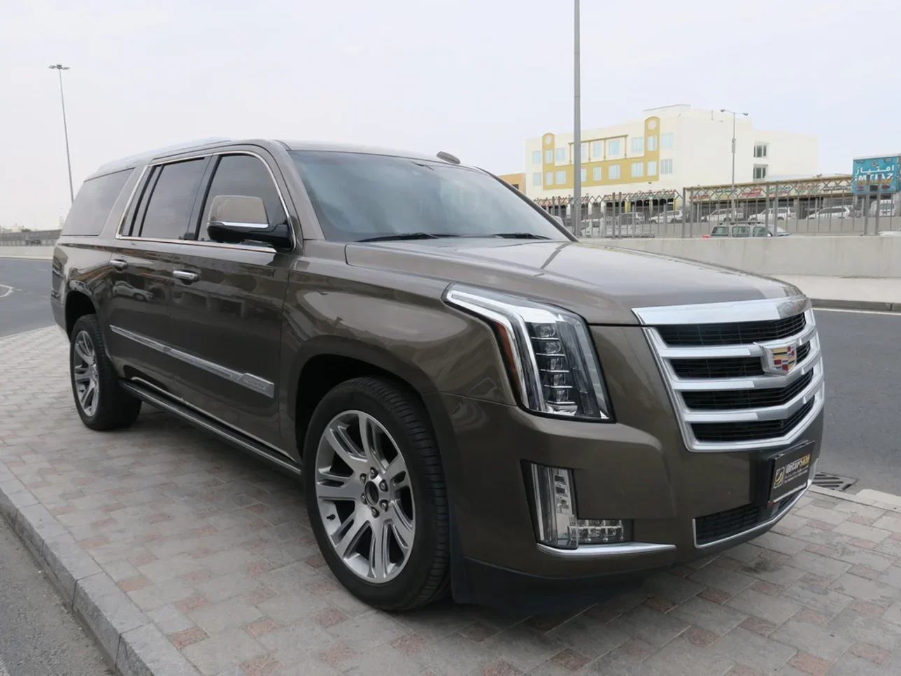 Cadillac  Escalade  2016  Automatic  162,000 Km  8 Cylinder  Four Wheel Drive (4WD)  SUV  Brown