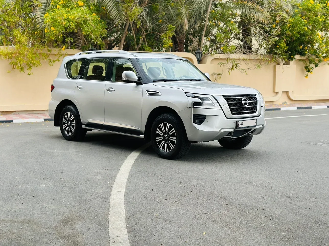 Nissan  Patrol  Titanium  2021  Automatic  179,000 Km  6 Cylinder  Four Wheel Drive (4WD)  SUV  Silver