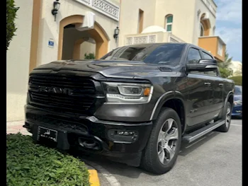 Dodge  Ram  1500  2021  Automatic  43,000 Km  8 Cylinder  Four Wheel Drive (4WD)  Pick Up  Gray  With Warranty