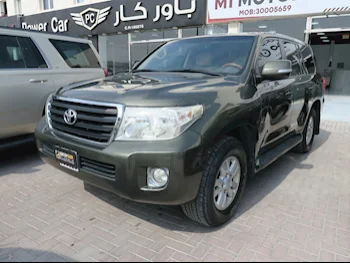 Toyota  Land Cruiser  GX  2013  Automatic  132,000 Km  6 Cylinder  Four Wheel Drive (4WD)  SUV  Green