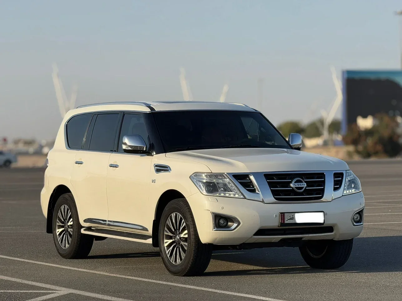 Nissan  Patrol  SE  2015  Automatic  250,000 Km  8 Cylinder  Four Wheel Drive (4WD)  SUV  White