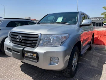 Toyota  Land Cruiser  G  2012  Automatic  196,000 Km  6 Cylinder  Four Wheel Drive (4WD)  SUV  Silver