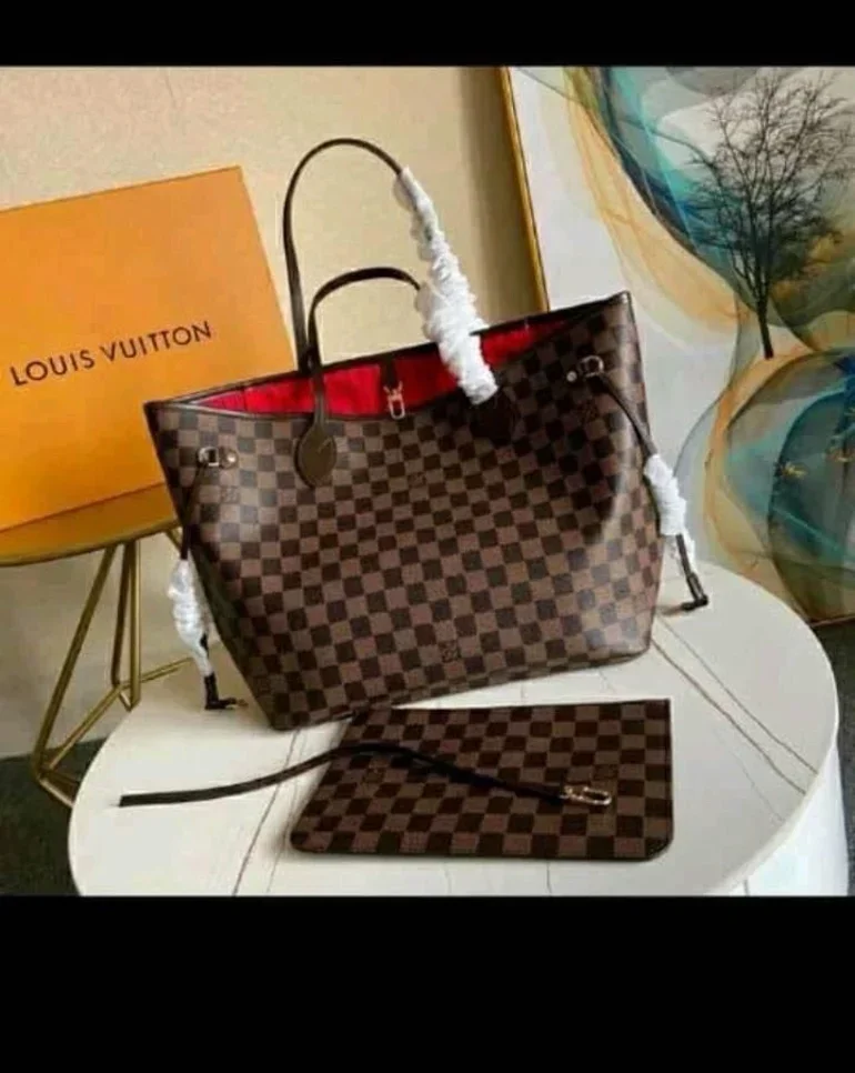 Bags  - Louis Vuitton  - Brown  - Genuine Leather  - For Women