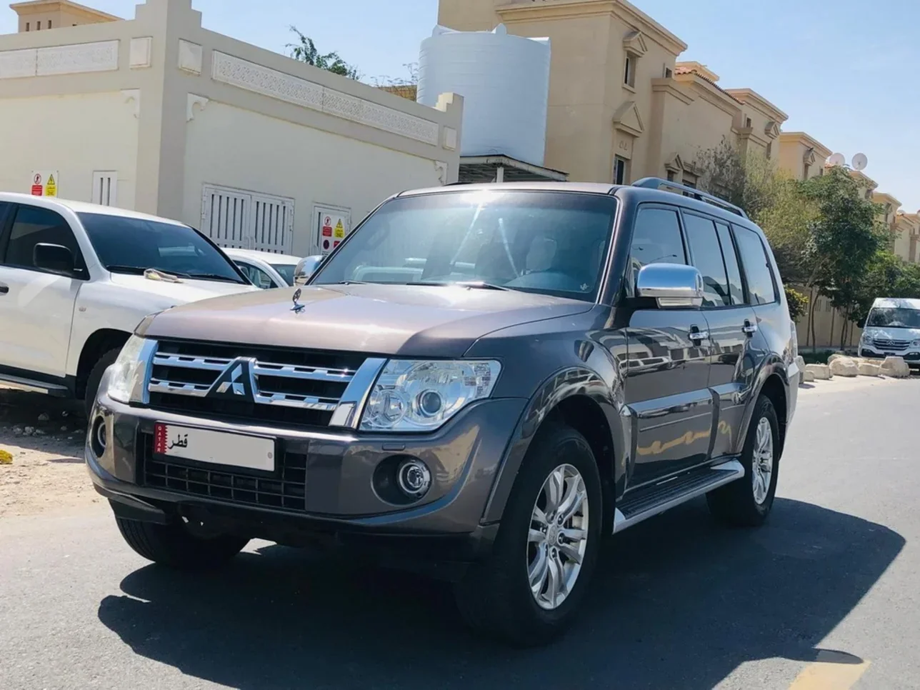 Mitsubishi  Pajero  3.8  2014  Automatic  194,000 Km  6 Cylinder  Four Wheel Drive (4WD)  SUV  Brown