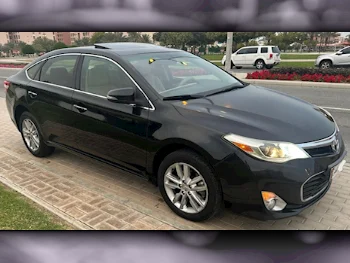 Toyota  Avalon  XLE  2013  Automatic  252,000 Km  6 Cylinder  Front Wheel Drive (FWD)  Sedan  Black